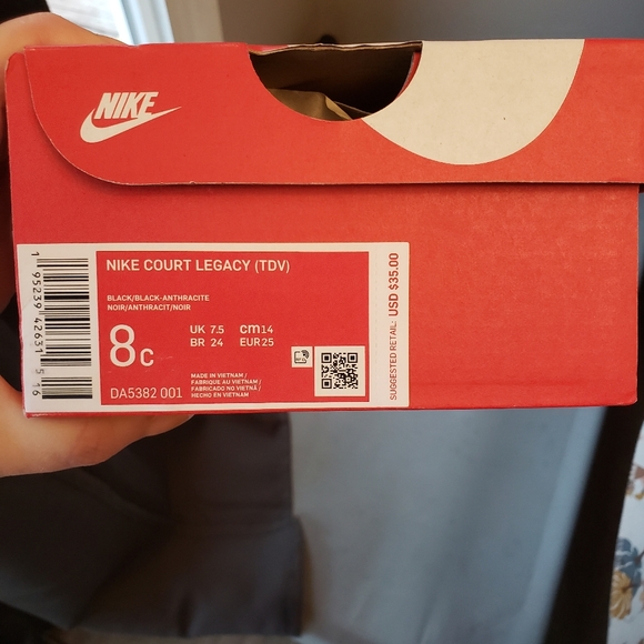 Nike Shoes - Picture 5 of 5